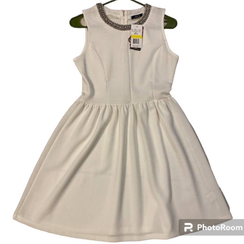 NWT Soprano Women’s dress. Winter white. Rhinestone collar. Above knee. Medium